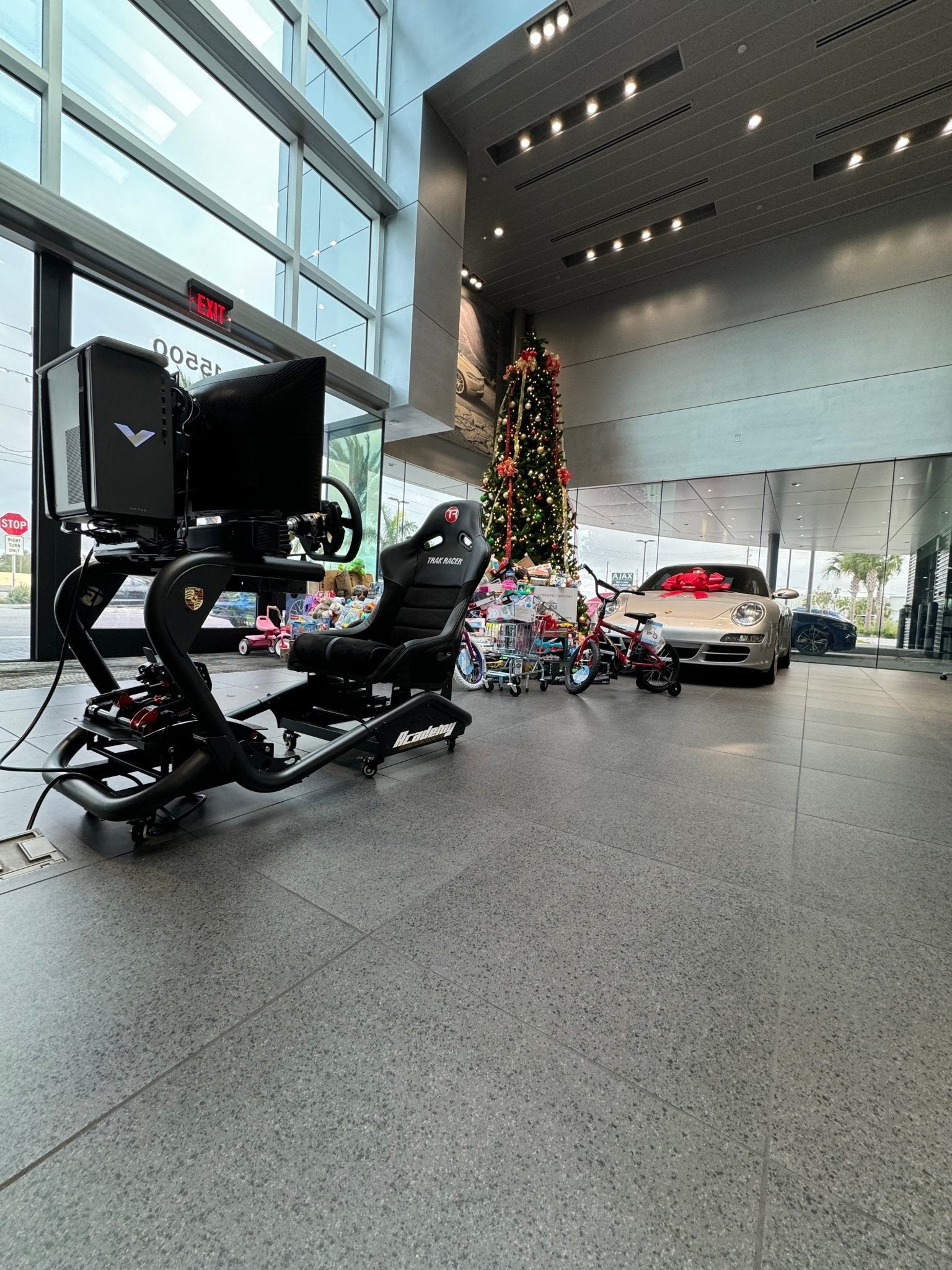 Elevate Your Driving Experience: Why Porsche Dealers Everywhere Are Choosing Academy Sim Racing for Simulator Rentals - Academy Sim Racing